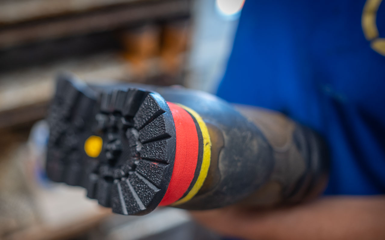 Neue Sohlen für Bergschuhe